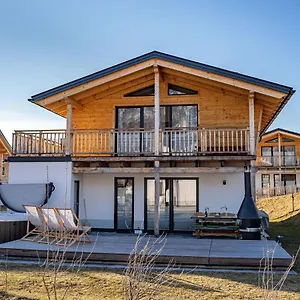 Charivari Inzell, Chalet